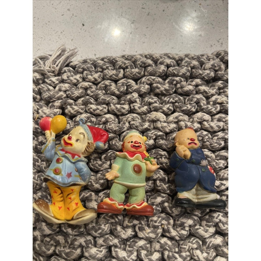 Vtg 1950's Circus Clown Figurine Ornament Balloons Hong Kong 3" Tall Lot Of 3